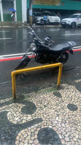 Suzuki intruder 