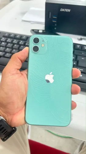 iPhone 11 Verde 64 GB Todo original