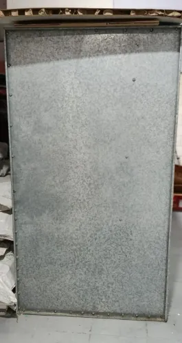 Cabine de pintura com cortina d?água, usada e em funcionamento