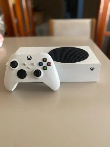 Vendo Xbox Series S 512gb