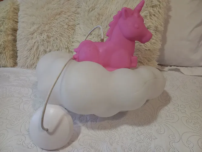 Lustre infantil Unicórnio