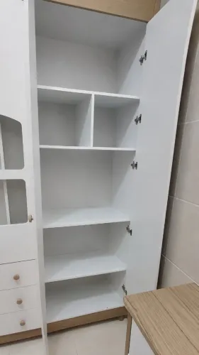 Guarda roupas infantil
