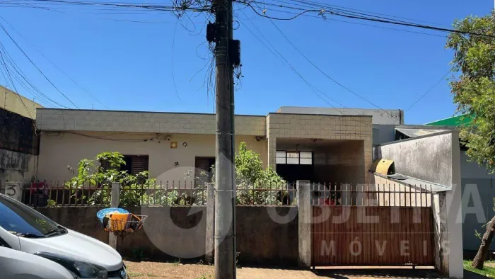Casa à venda, 3 quartos, 2 vagas, BRASIL - UBERLANDIA/MG