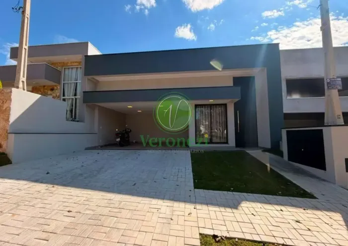 Excelente casa à venda no condomínio Portal Ville Flamboyant em Porto Feliz