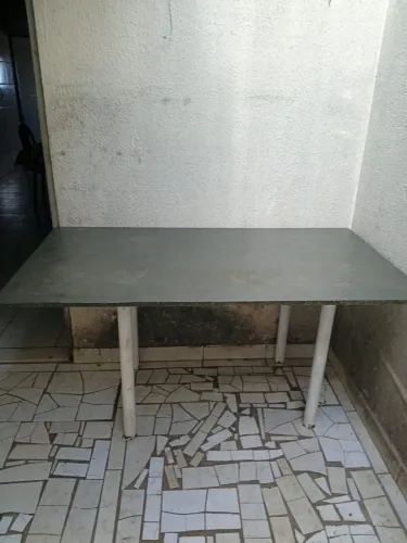 Mesa de mármore