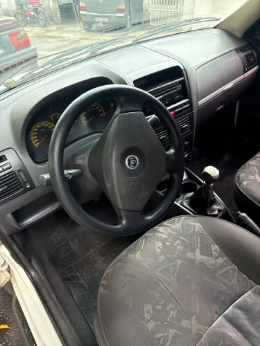 Fiat Strada Adv/adv Tryon 1.8 MPI Flex 8V CE 2005