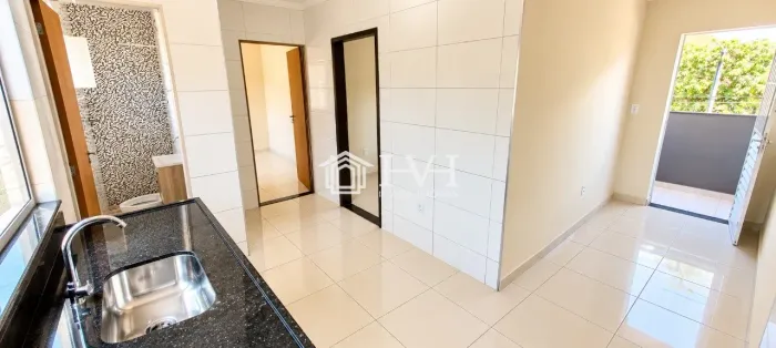 Apartamento sobre loja no Goiânia, em BH