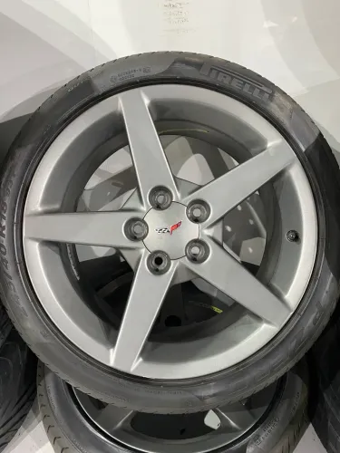 Rodas originais Corvette