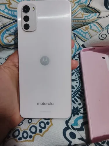 Moto e32