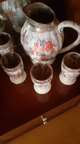 Louca antiga excelente uso