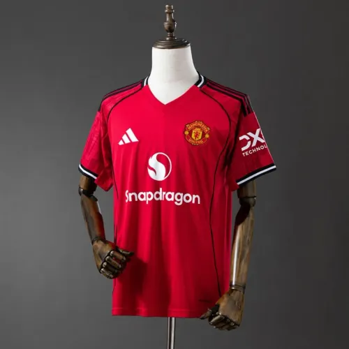 CAMISA MANCHESTER UNITED 2025/26 CASA (HOME) - TAMANHO GG | NOVA