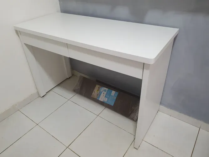 Mesa MDF com 2 gavetas