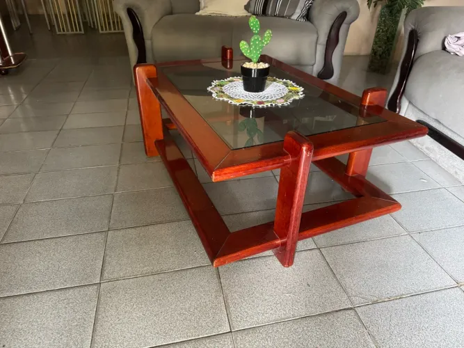 Centro de Sala em Madeira R$100,00