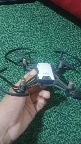 Drone tello leia a descrição