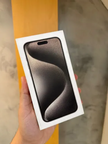 Caixa de iPhone 15 Pro Max 256GB natural