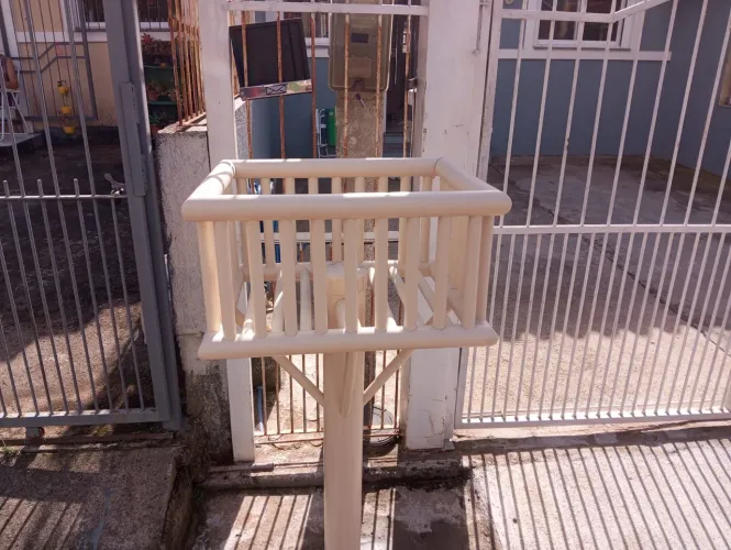Lixeira em PVC Modelo Tradicional Bege