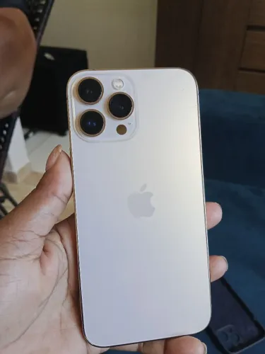 Vendo iPhone 13pro Max gold