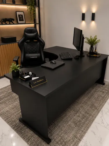 Mesa Executiva Delluxe Black. Alto Padrão. Em L : L200cm x P160cm x A74cm.
