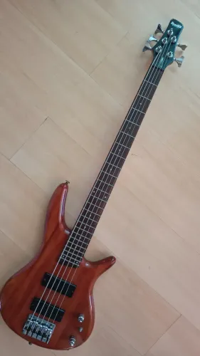 baixo Ibanez GSR 395