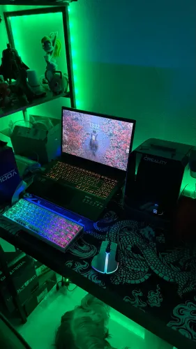 Acer Nitro V15 - Novo -  I7 - 4060, 16gb ram - DD5