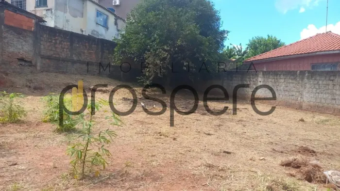 Terreno para Venda em Presidente Prudente, Vila Furquim, 1 dormitório, 1 banheiro, 1 vaga