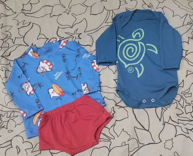 Body e roupa de banho para bebês