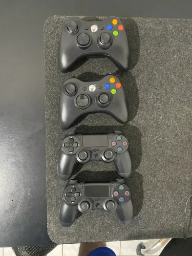 4 Controles de Videogame - PlayStation + Xbox