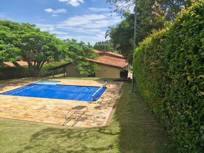 Imóvel para venda possui 1500 metros quadrados com 3 quartos em Centro - Morungaba - SP