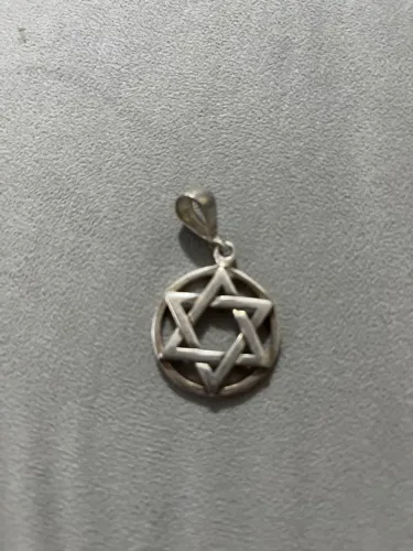 Pingente estrela de Davi prata pura 8 gr