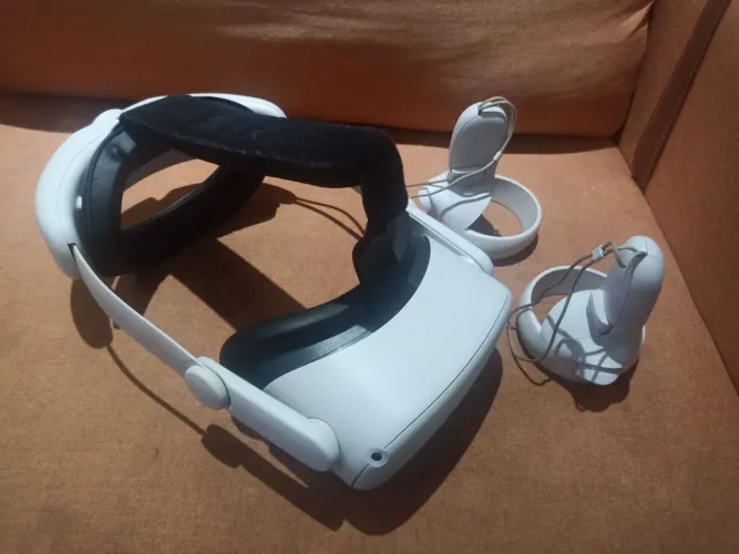 Óculos de Realidade Virtual Oculus Meta Quest 2 - Completo