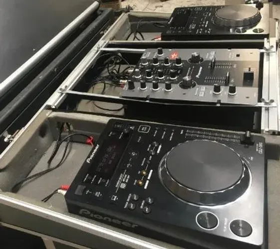 Par de CDJ Pionner 350