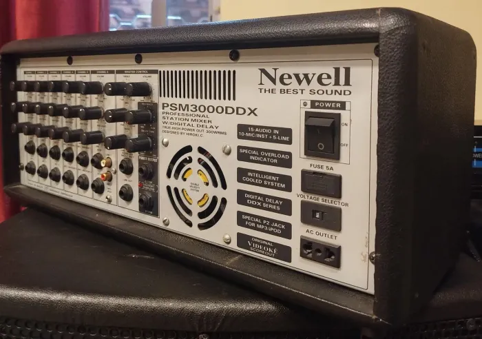 Vendo Amplificador/Mixer 6 canais 240wrms