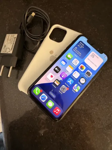 Iphone 11 pro 64 gigas