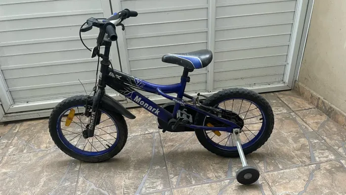 Bicicleta usada mas em boas condições para uso.