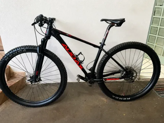 Audax Auge 700 TC | Shimano Deore XT | RockShox SID | Canote Carbono