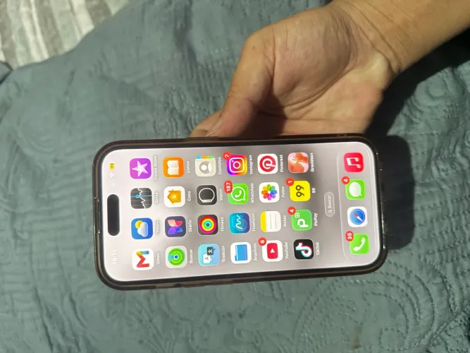 iPhone 15