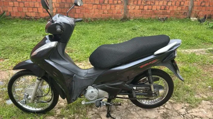 honda biz 2018 / 19 com 49.000 km