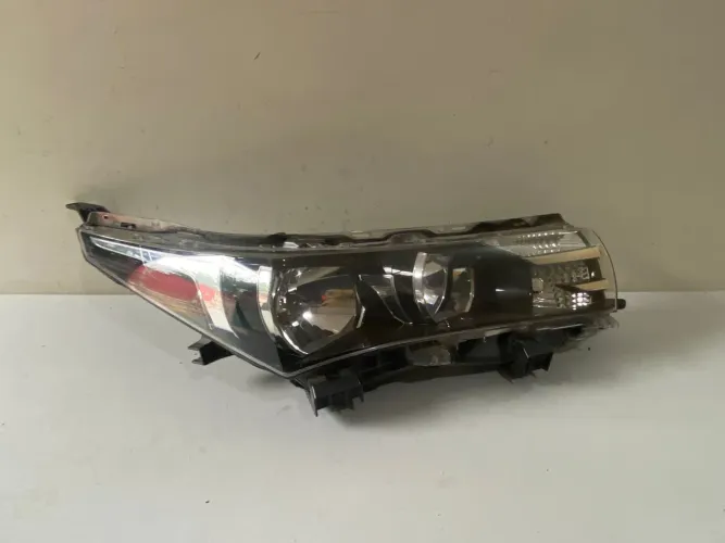 Farol direito Corolla 2015/2016/2017