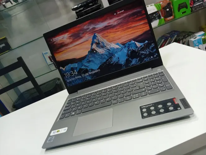 Noot book Idea pad i3 de 10 geração 