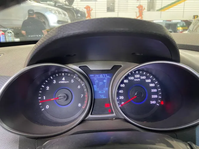 Hyundai Veloster 1.6 16V 140cv Aut. 2012