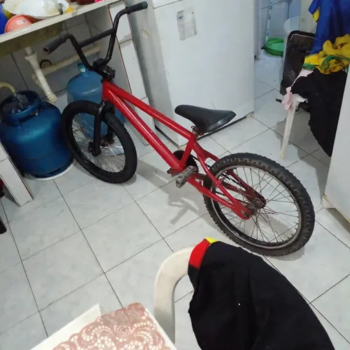 BIKE BMX ARO 20 PROFISSIONAL CROS FREESTYLE -QUADRO BEM REFORÇADO-MANOBRA
