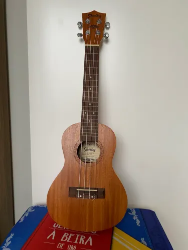 Ukulele Concert Shelby SU-23M STNT