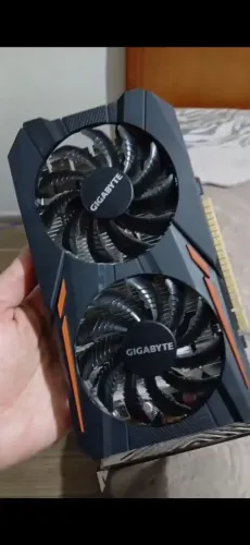 GTX 1050 Dual Fan Gigabyte 