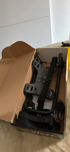 Suporte Sleck com Bolsa de 15 Litros para Cicloviagens