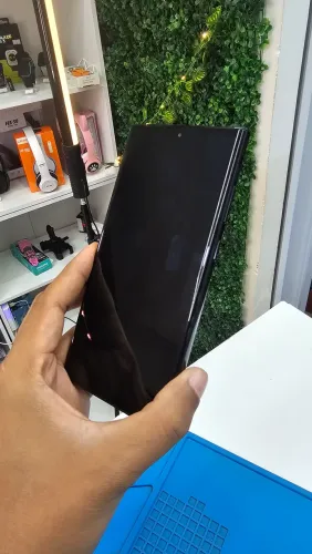 TELA COM ARO S23 ULTRA EM PERFEITO ESTADO!
