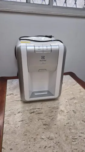 Bebedouro Electrolux