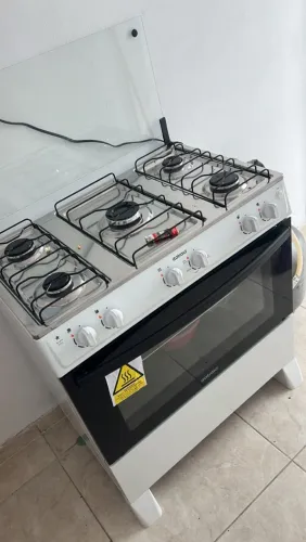 FOGÃO ITATIAIA NOVO USADO POUCAS VEZES