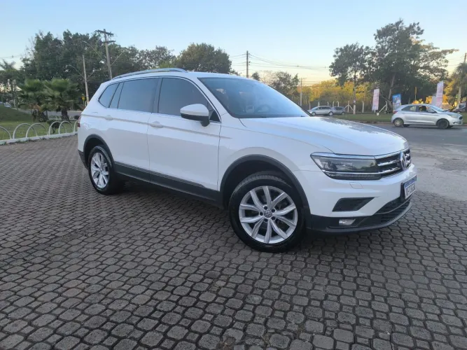 Volkswagen Tiguan Allspac Comf 250 TSI 1.4 Flex 2020