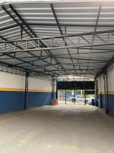 Barracão / Prédio Comercial à Venda no Centro de Campinas