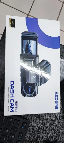 Câmera de segurança veicular / Dash cam Azdome M550 pro 4k Nova!